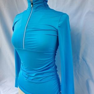 Athleta Hot Shot 1/2 Zip Ruched Active Top

Sz XS